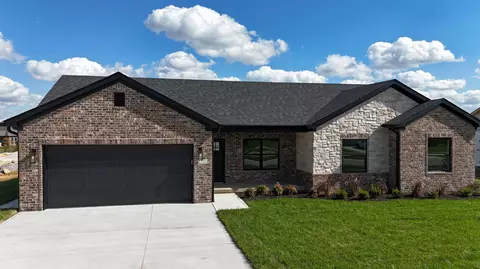 352 Pageant Dr, Richmond, KY 40475