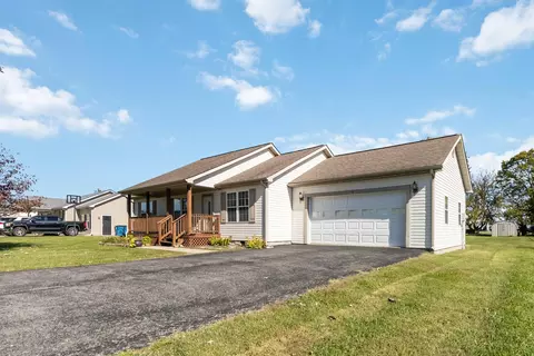 302 Country Dr, Hustonville, KY 40437