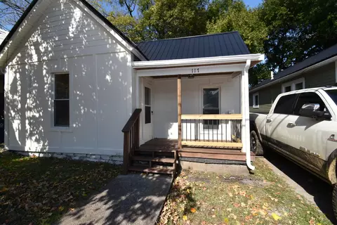 117 W Broadway St, Danville, KY 40422