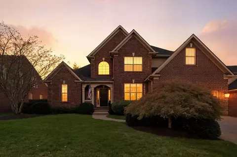 2240 Barnwell Ln, Lexington, KY 40513