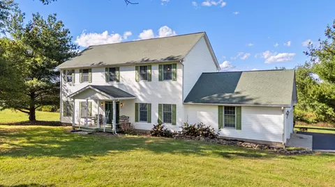 757 Collins Rd, Paris, KY 40361