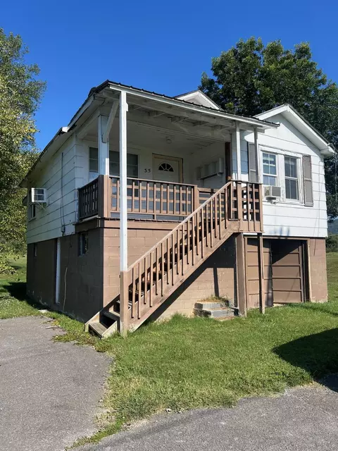 35 N Cross Rd, Allen, KY 41601