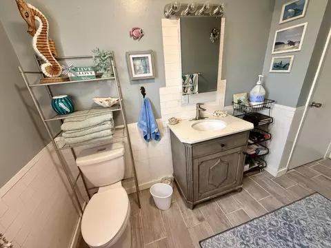 Bath - 54 Everett Ball Rd, Pine Knot, KY 42635 photo 1 of 3