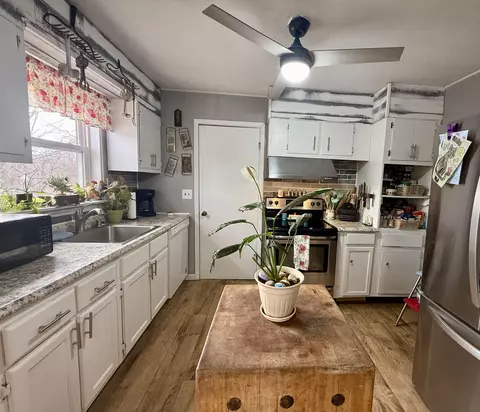 Kitchen - 54 Everett Ball Rd, Pine Knot, KY 42635 photo 1 of 3