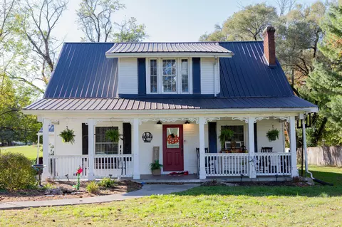 235 Stanford St, Science Hill, KY 42553