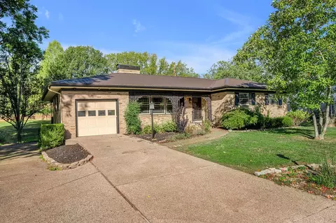 110 Hampton Ave Exd, Winchester, KY 40391