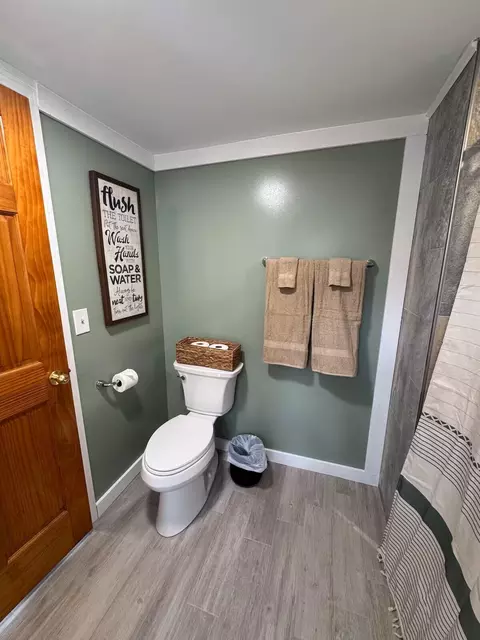 Bath - 9 Lloyd Ln, Stanton, KY 40380 photo 5 of 5
