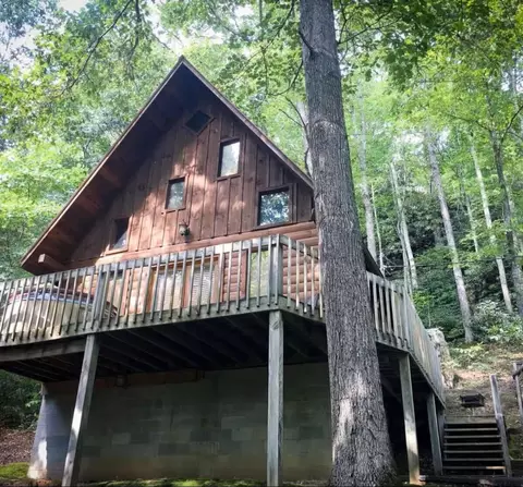 9 Lloyd Ln, Stanton, KY 40380