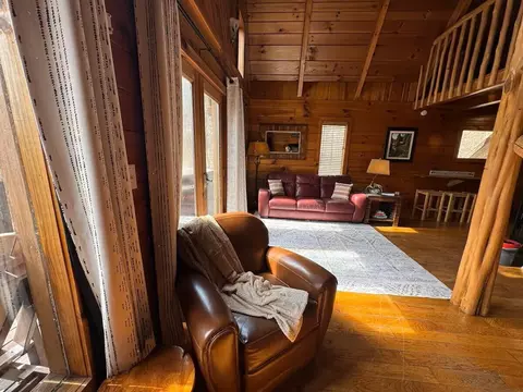 Living - 9 Lloyd Ln, Stanton, KY 40380 photo 4 of 4