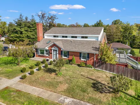 201 Vanderbilt Dr, Lexington, KY 40517