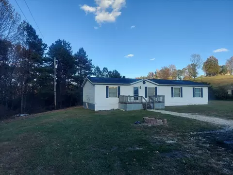 305 Gray Hawk Community Park Rd, Mckee, KY 40447