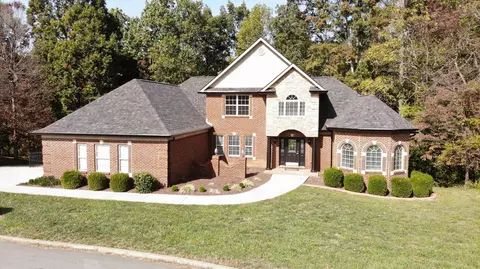 58 Kolsons Landing Dr, Somerset, KY 42503