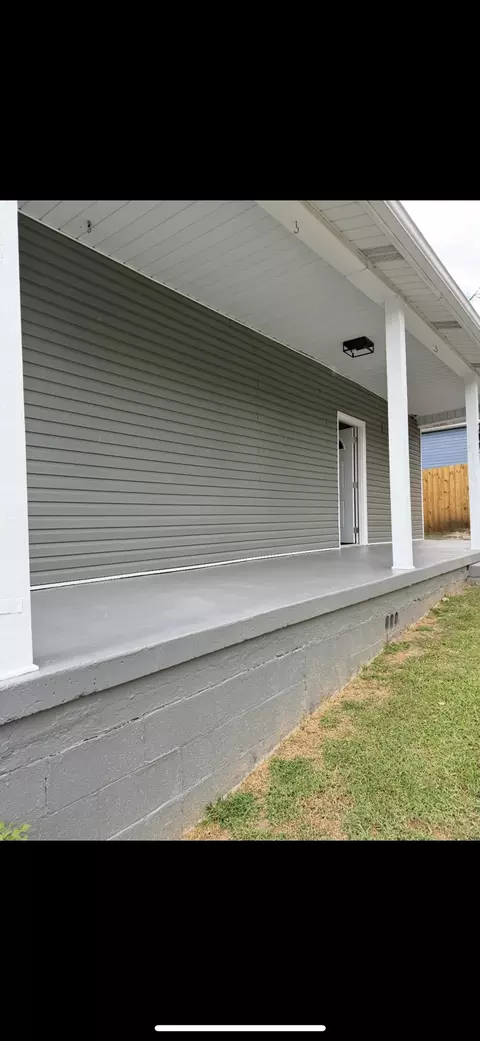 Exterior - 2003 Kentucky Ave, Jackson, KY 41339 photo 4 of 6