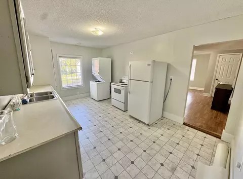 Kitchen - 311 Andrews St, Corbin, KY 40701 photo 4 of 4