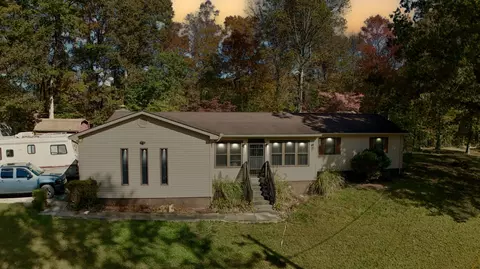 300 Baker Barr Subdivision Rd, Beattyville, KY 41311