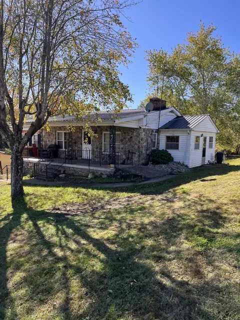 10 Beech Fork Rd, Clay City, KY 40312