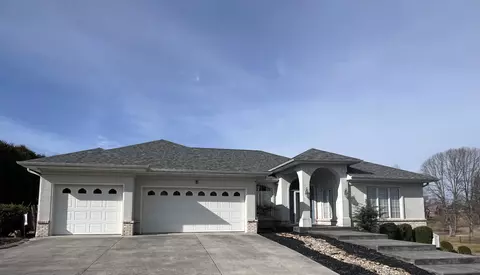 415 Splendor View Dr, Somerset, KY 42503
