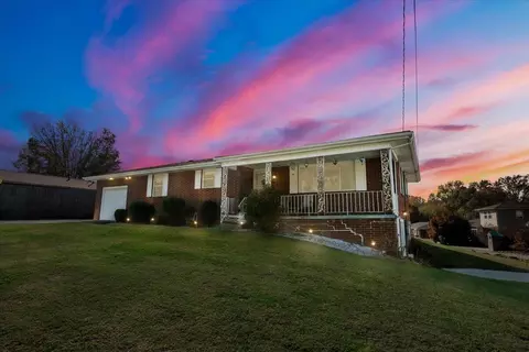 991 Old Corbin Pike Rd, Williamsburg, KY 40769