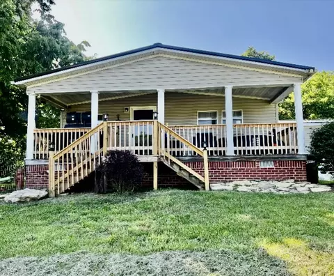 144 River Ridge Ln, Stanford, KY 40484