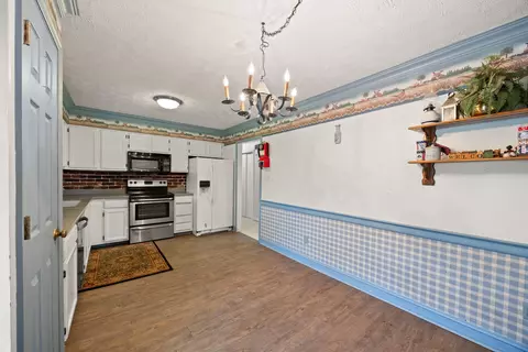 Dining - 496 Soards Rd, Georgetown, KY 40324 photo 1 of 1