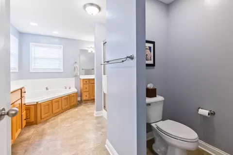Bath - 140 Easy St, Lancaster, KY 40444 photo 1 of 5