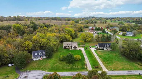View/Area - 140 Easy St, Lancaster, KY 40444 photo 1 of 6