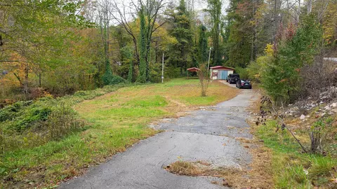 173 Charlie Sizemore Rd, Manchester, KY 40962