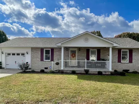 100 Spruce Tree, Barbourville, KY 40906