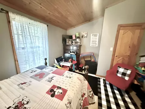 Bedroom - 87 Old Mill Rd, Pine Knot, KY 42635 photo 2 of 3