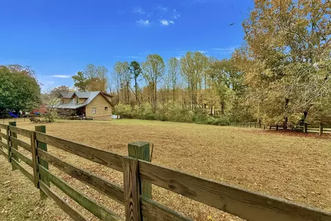 Exterior - 87 Old Mill Rd, Pine Knot, KY 42635 photo 4 of 5