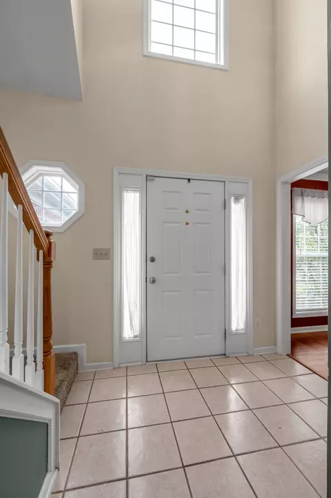Entry Way - 146 Hemingway Pl, Georgetown, KY 40324 photo 2 of 6