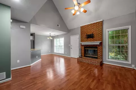 Living - 146 Hemingway Pl, Georgetown, KY 40324 photo 7 of 8