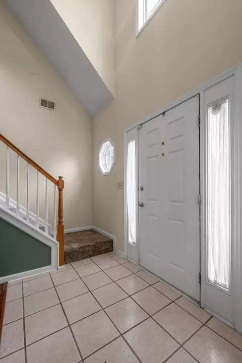 Entry Way - 146 Hemingway Pl, Georgetown, KY 40324 photo 3 of 6