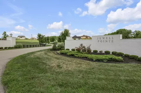 12 Grandview Trl, Wilmore, KY 40390