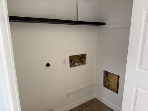 Other - 203 Davis St, Berea, KY 40403 photo 2 of 5