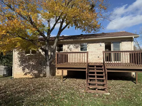 Exterior - 203 Davis St, Berea, KY 40403 photo 5 of 6