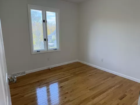 Bedroom - 203 Davis St, Berea, KY 40403 photo 5 of 5