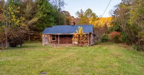770 Hog Creek Rd, Jeffersonville, KY 40337