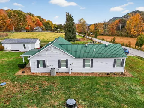 View/Area - 524 E Barker Ln, Berea, KY 40403 photo 4 of 4