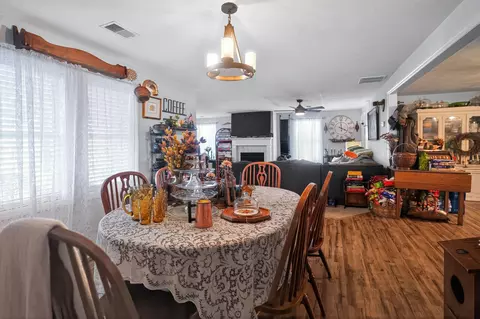Dining - 524 E Barker Ln, Berea, KY 40403 photo 2 of 2