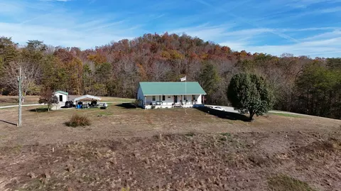 286 E Doe Creek Rd, Liberty, KY 42539 photo 3