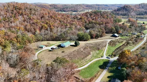 286 E Doe Creek Rd, Liberty, KY 42539 photo 4