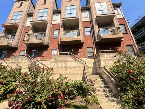 584 Bolivar Ct, Lexington, KY 40508