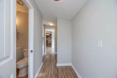 Entry Way - 1106 Vimont St, Millersburg, KY 40348 photo 2 of 3