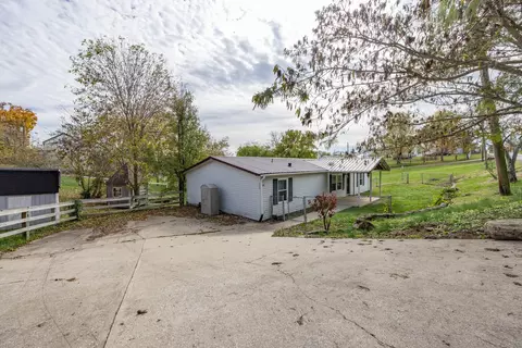Exterior - 1106 Vimont St, Millersburg, KY 40348 photo 1 of 8