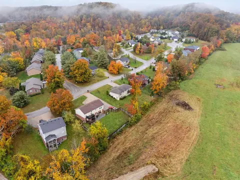 View/Area - 1008 Eagle Point Dr, Berea, KY 40403 photo 11 of 13