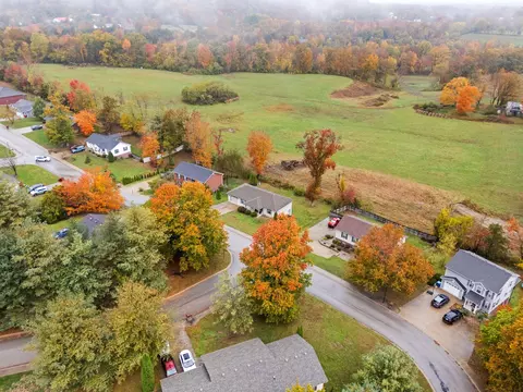 View/Area - 1008 Eagle Point Dr, Berea, KY 40403 photo 4 of 13