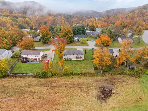 View/Area - 1008 Eagle Point Dr, Berea, KY 40403 photo 12 of 13