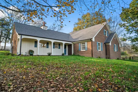 2021 River Cir Dr, Richmond, KY 40475