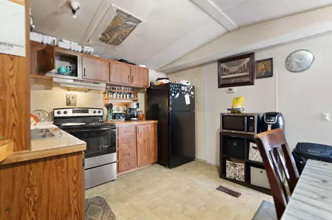 Kitchen - 84 Terrill Rd, Campton, KY 41301 photo 4 of 5